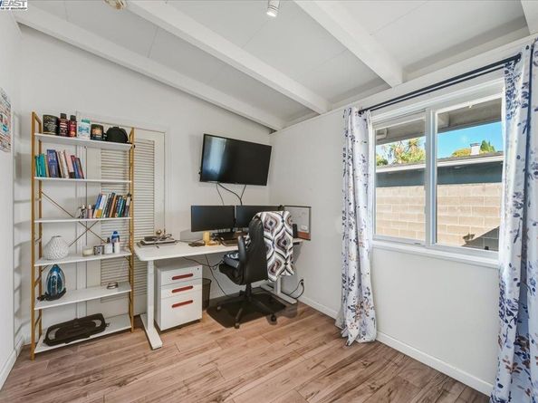 1481 Rieger Ave, Hayward CA 94544