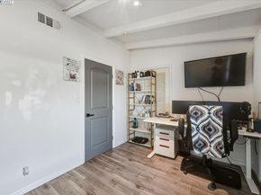 1481 Rieger Ave, Hayward CA 94544