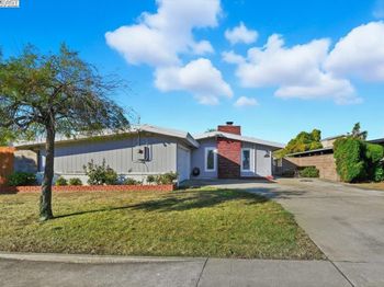 1481 Rieger Ave