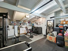 1481 Rieger Ave, Hayward CA 94544