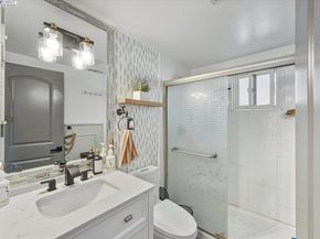 1481 Rieger Ave, Hayward CA 94544