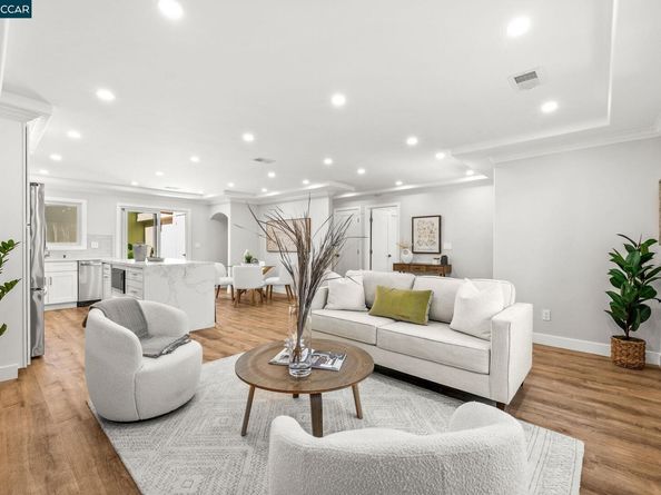 2300 Pine Knoll Drive #1, Walnut Creek CA 94595