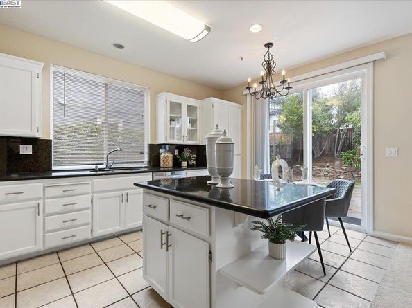 1429 Winding Stream Dr, Livermore CA 94551