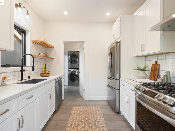 801 Mandana Blvd, Oakland CA 94610