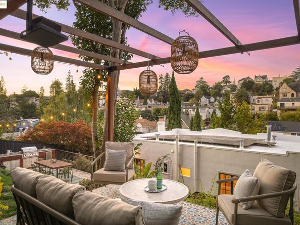 801 Mandana Blvd, Oakland CA 94610