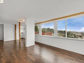 6933 Simson Street, Oakland CA 94605