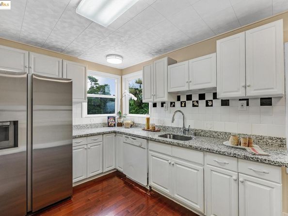 6933 Simson Street, Oakland CA 94605