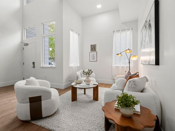 1545 32nd Street 103, Oakland CA 94608