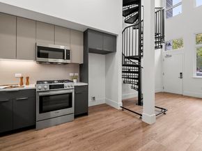 1545 32nd Street 103, Oakland CA 94608