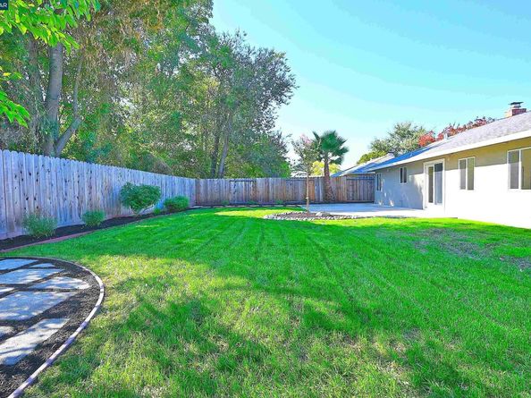 107 Doris Dr, Pleasant Hill CA 94523