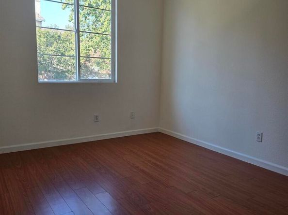 706 City Walk Pl 2, Hayward CA 94541