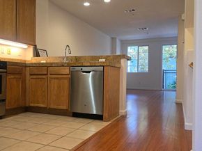 706 City Walk Pl 2, Hayward CA 94541