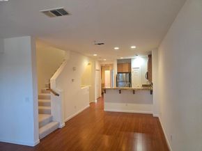 706 City Walk Pl 2, Hayward CA 94541