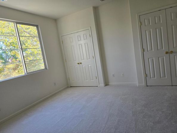 706 City Walk Pl 2, Hayward CA 94541