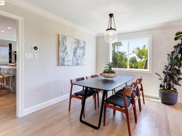 2 Cavendish Ln, Piedmont CA 94602