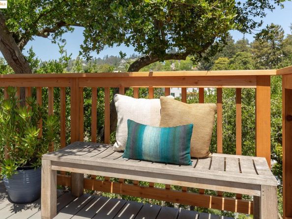 2 Cavendish Ln, Piedmont CA 94602