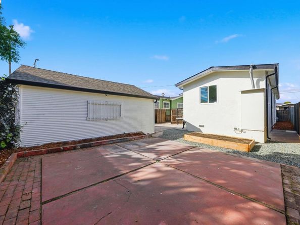 1540 79Th Ave, Oakland CA 94621