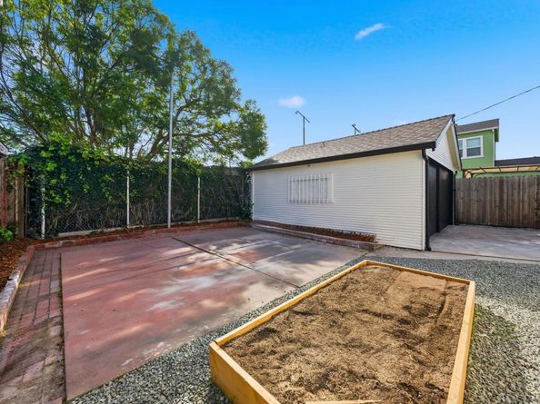 1540 79Th Ave, Oakland CA 94621