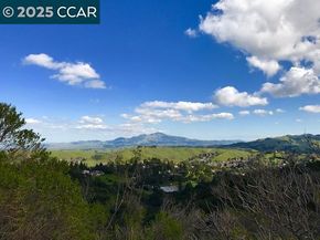 8 Southwaite Ct, Orinda CA 94563
