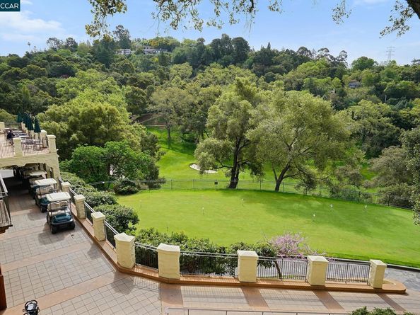 8 Southwaite Ct, Orinda CA 94563