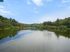 8 Southwaite Ct, Orinda CA 94563