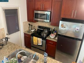 407 Ridgeview dr, Pleasant Hill CA 94523