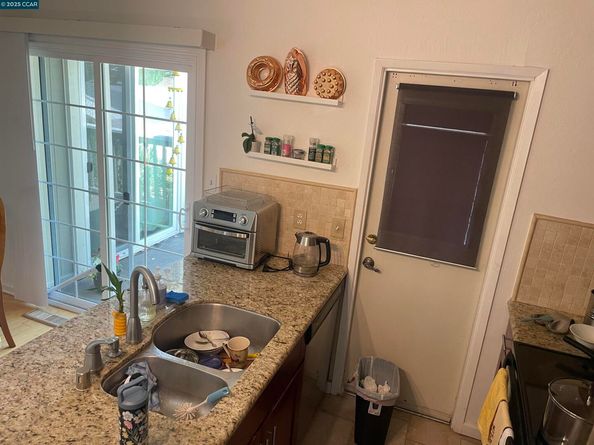407 Ridgeview dr, Pleasant Hill CA 94523