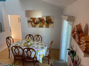 407 Ridgeview dr, Pleasant Hill CA 94523