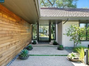 121 Tappan Ln, Orinda CA 94563