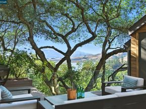 121 Tappan Ln, Orinda CA 94563