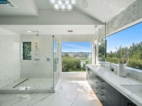 121 Tappan Ln, Orinda CA 94563