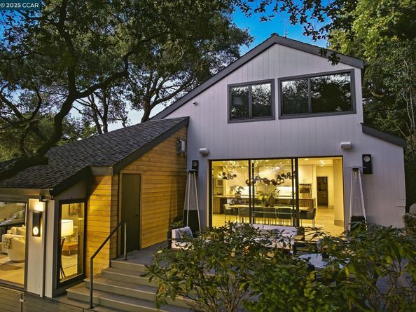 121 Tappan Ln, Orinda CA 94563