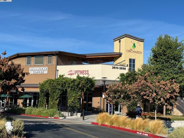 810 Oak Grove Rd 106, Concord CA 94518