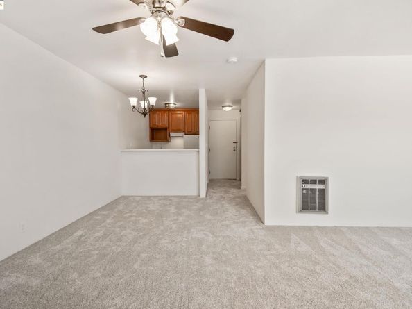 288 Whitmore St 310B, Oakland CA 94611