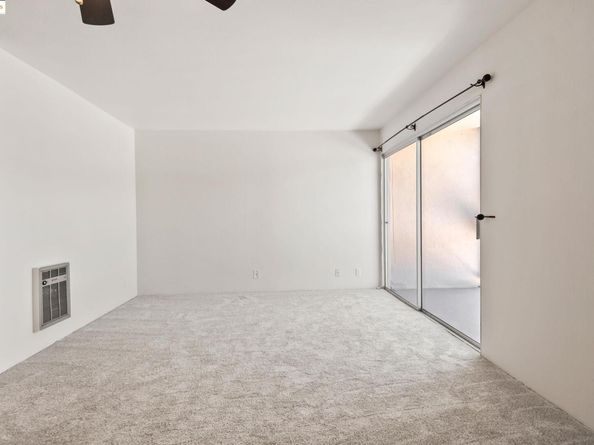 288 Whitmore St 310B, Oakland CA 94611
