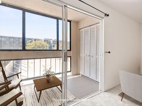 288 Whitmore St 310B, Oakland CA 94611