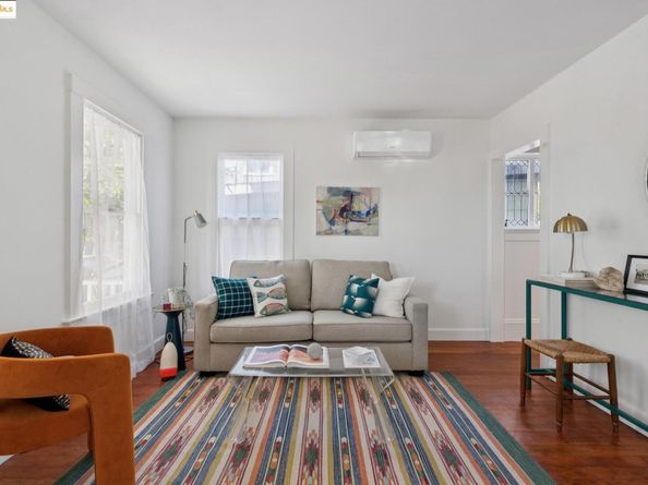 1020 E 19th St, Oakland CA 94606