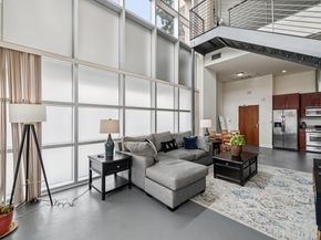 801 Clay St, Oakland CA 94607