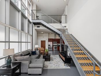 801 Clay St