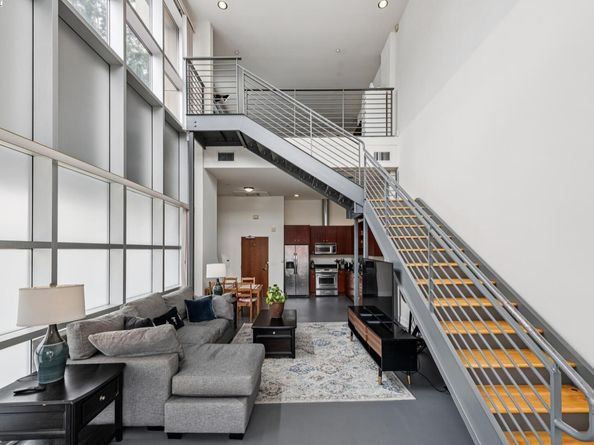 801 Clay St, Oakland CA 94607