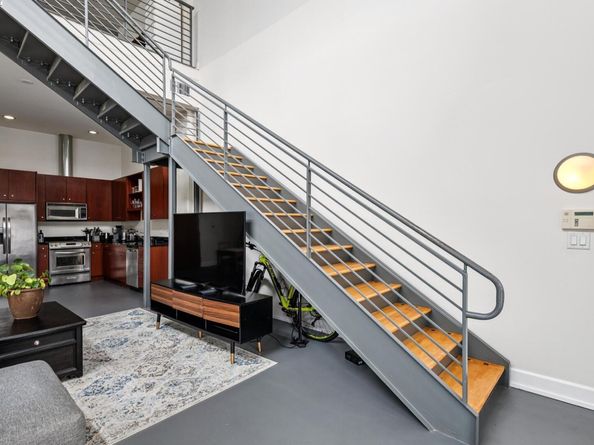 801 Clay St, Oakland CA 94607