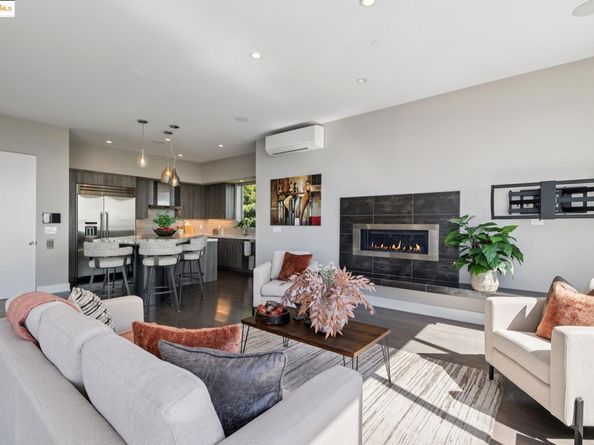 25 Diablo Dr, Oakland CA 94611