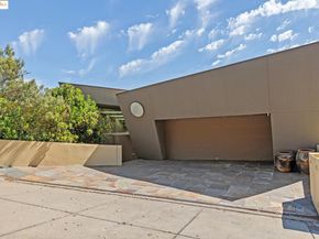 6343 Skyline Blvd, Oakland CA 94611