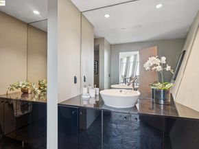 6343 Skyline Blvd, Oakland CA 94611