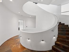 6343 Skyline Blvd, Oakland CA 94611
