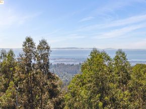 6343 Skyline Blvd, Oakland CA 94611