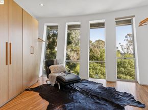 6343 Skyline Blvd, Oakland CA 94611