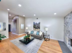 118 Sparrow Dr, Hercules CA 94547