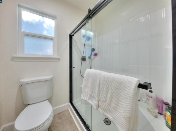 118 Sparrow Dr, Hercules CA 94547