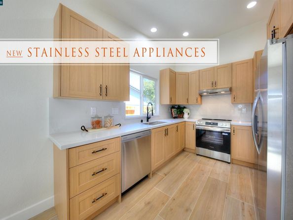 118 Sparrow Dr, Hercules CA 94547